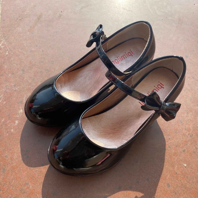 Girls Leather Shoes